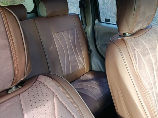 Сірий Джип Liberty, об'ємом двигуна 2.8 л та пробігом 360 тис. км за 5355 $, фото 5 на Automoto.ua