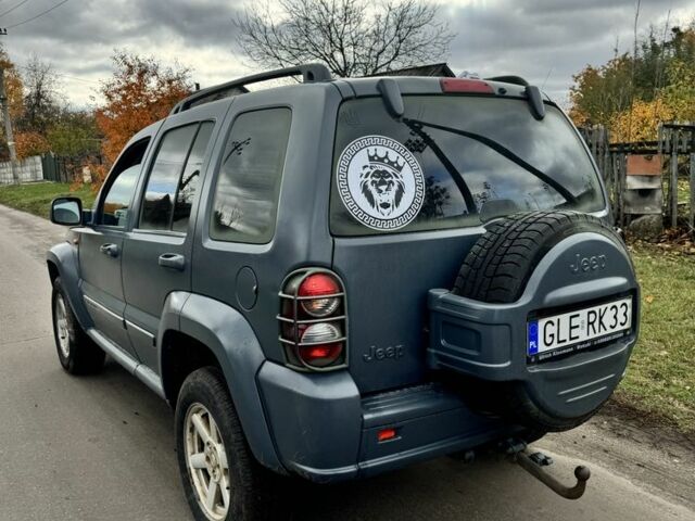 Джип Liberty 2006 у Люботине на Automoto.ua Сірий Джип Liberty, об'ємом двигуна 2.8 л та пробігом 300 тис. км за 3500 $, фото 2 на Automoto.ua