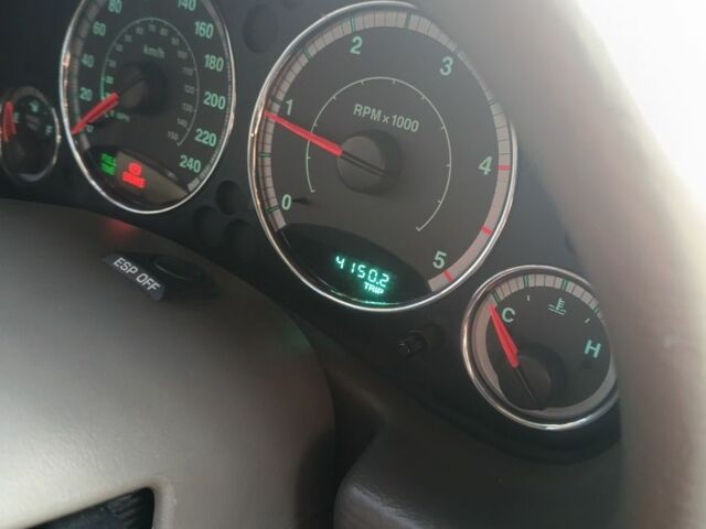 Сірий Джип Liberty, об'ємом двигуна 2.8 л та пробігом 360 тис. км за 5355 $, фото 7 на Automoto.ua