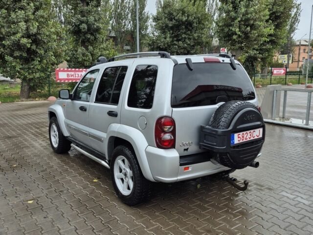 Сірий Джип Liberty, об'ємом двигуна 0 л та пробігом 230 тис. км за 6500 $, фото 8 на Automoto.ua