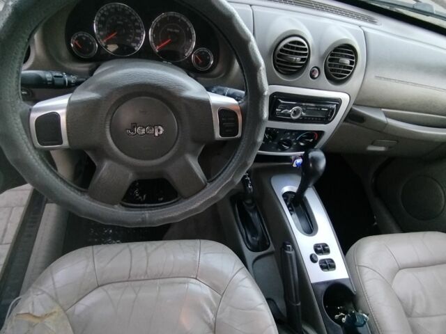 Синий Джип Либерти, объемом двигателя 3.7 л и пробегом 260 тыс. км за 6000 $, фото 8 на Automoto.ua