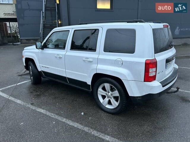 Белый Джип Патриот, объемом двигателя 2.36 л и пробегом 267 тыс. км за 7200 $, фото 3 на Automoto.ua
