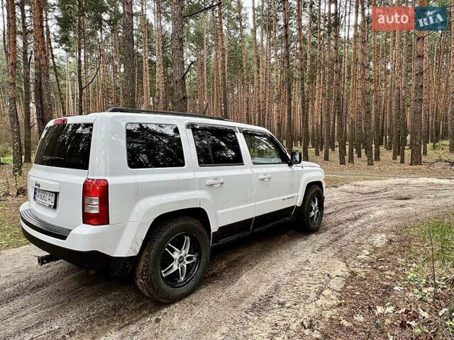Белый Джип Патриот, объемом двигателя 2 л и пробегом 200 тыс. км за 9200 $, фото 16 на Automoto.ua