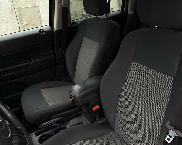 Белый Джип Патриот, объемом двигателя 2 л и пробегом 200 тыс. км за 9200 $, фото 22 на Automoto.ua