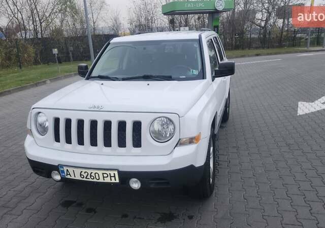 Белый Джип Патриот, объемом двигателя 2.4 л и пробегом 328 тыс. км за 7200 $, фото 9 на Automoto.ua