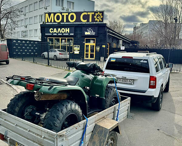 Белый Джип Патриот, объемом двигателя 2 л и пробегом 200 тыс. км за 9200 $, фото 5 на Automoto.ua