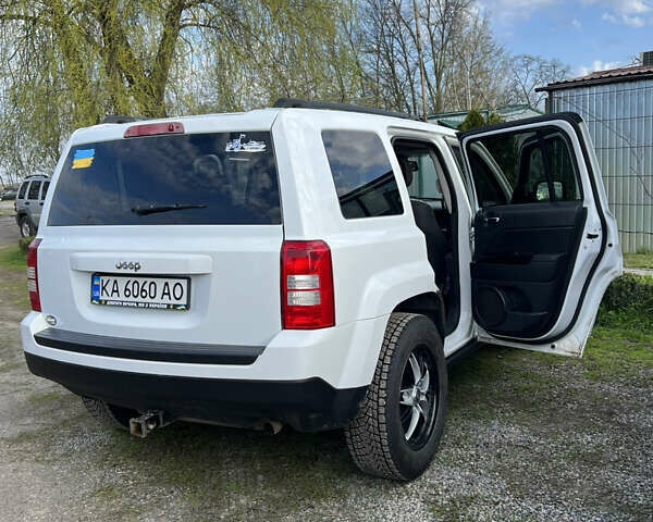 Белый Джип Патриот, объемом двигателя 2 л и пробегом 200 тыс. км за 9200 $, фото 19 на Automoto.ua