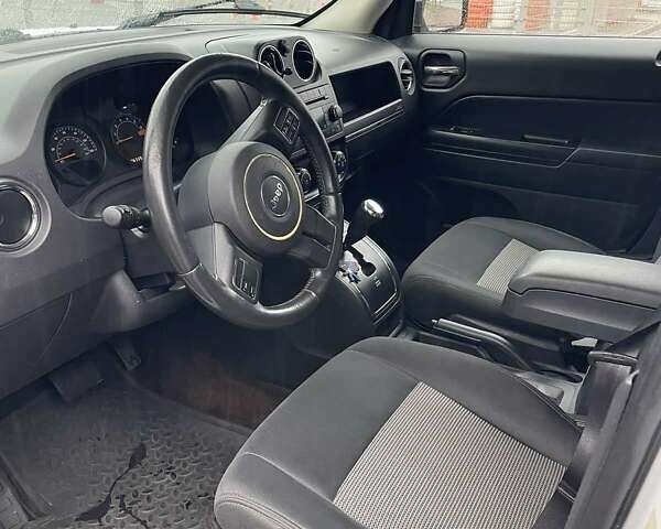 Белый Джип Патриот, объемом двигателя 2.36 л и пробегом 215 тыс. км за 7747 $, фото 13 на Automoto.ua