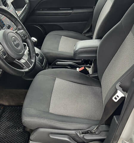 Білий Джип Patriot, об'ємом двигуна 2.36 л та пробігом 176 тис. км за 10500 $, фото 18 на Automoto.ua