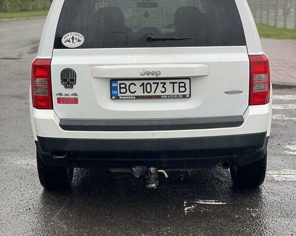 Белый Джип Патриот, объемом двигателя 2.36 л и пробегом 215 тыс. км за 7747 $, фото 9 на Automoto.ua