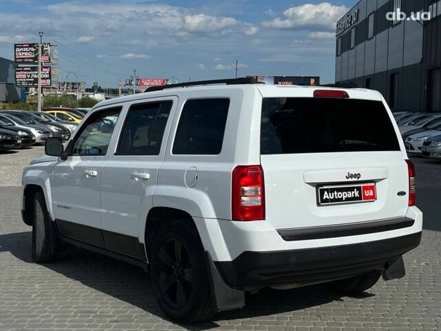 Джип Патриот 2014 в Львове на Automoto.ua Белый Джип Патриот, объемом двигателя 2 л и пробегом 108 тыс. км за 10490 $, фото 3 на Automoto.ua