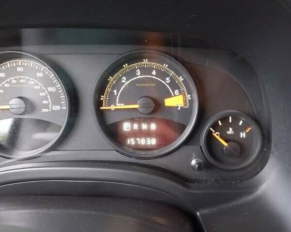 Белый Джип Патриот, объемом двигателя 2.36 л и пробегом 230 тыс. км за 12799 $, фото 6 на Automoto.ua