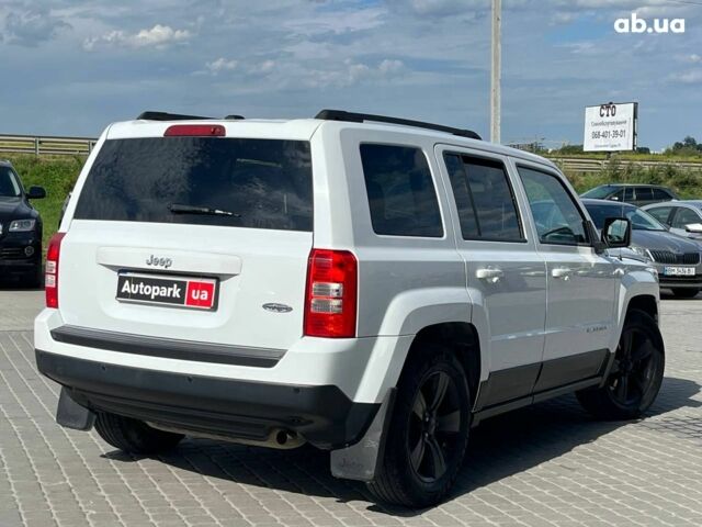 Джип Патриот 2014 в Львове на Automoto.ua Белый Джип Патриот, объемом двигателя 2 л и пробегом 108 тыс. км за 10490 $, фото 1 на Automoto.ua