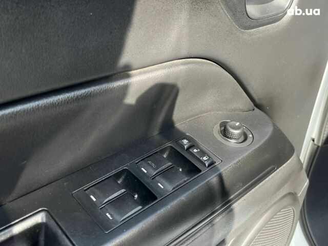 Джип Патриот 2014 в Львове на Automoto.ua Белый Джип Патриот, объемом двигателя 2 л и пробегом 108 тыс. км за 10490 $, фото 35 на Automoto.ua