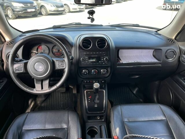 Джип Патриот 2014 в Львове на Automoto.ua Белый Джип Патриот, объемом двигателя 2 л и пробегом 108 тыс. км за 10490 $, фото 32 на Automoto.ua