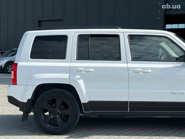 Джип Патриот 2014 в Львове на Automoto.ua Белый Джип Патриот, объемом двигателя 2 л и пробегом 108 тыс. км за 10490 $, фото 7 на Automoto.ua