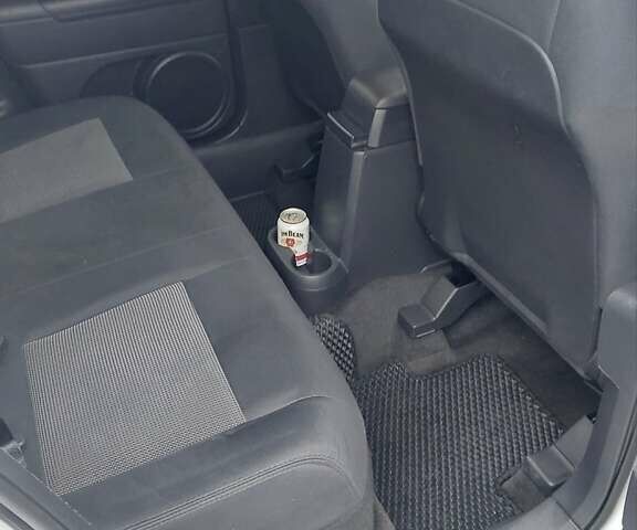 Білий Джип Patriot, об'ємом двигуна 2.4 л та пробігом 113 тис. км за 11300 $, фото 14 на Automoto.ua