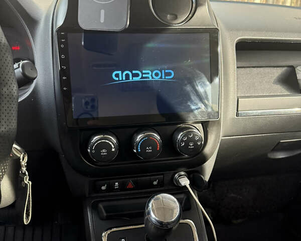 Белый Джип Патриот, объемом двигателя 2.36 л и пробегом 160 тыс. км за 9800 $, фото 17 на Automoto.ua