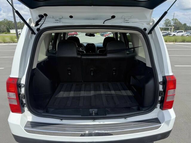 Белый Джип Патриот, объемом двигателя 2.4 л и пробегом 81 тыс. км за 5200 $, фото 13 на Automoto.ua