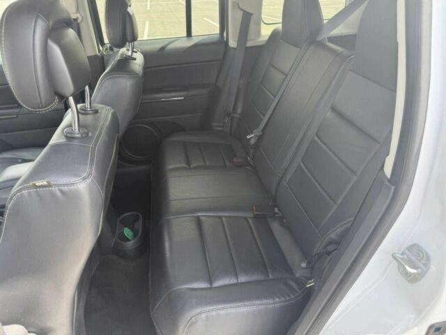 Белый Джип Патриот, объемом двигателя 2.4 л и пробегом 84 тыс. км за 5900 $, фото 10 на Automoto.ua