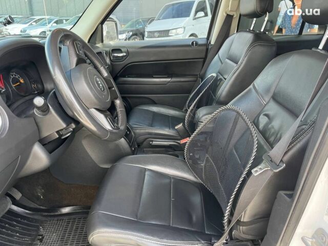 Джип Патриот 2014 в Львове на Automoto.ua Белый Джип Патриот, объемом двигателя 2 л и пробегом 108 тыс. км за 10490 $, фото 44 на Automoto.ua