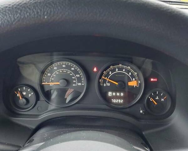 Білий Джип Patriot, об'ємом двигуна 2.4 л та пробігом 113 тис. км за 11300 $, фото 22 на Automoto.ua