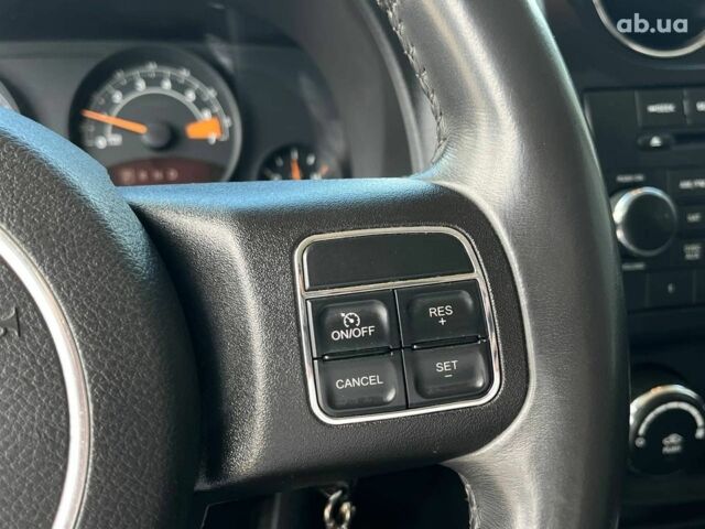 Джип Патриот 2014 в Львове на Automoto.ua Белый Джип Патриот, объемом двигателя 2 л и пробегом 108 тыс. км за 10490 $, фото 39 на Automoto.ua