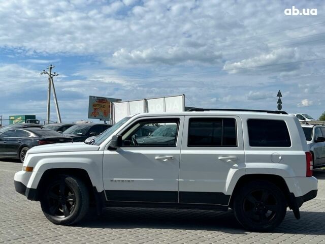 Джип Патриот 2014 в Львове на Automoto.ua Белый Джип Патриот, объемом двигателя 2 л и пробегом 108 тыс. км за 10490 $, фото 4 на Automoto.ua
