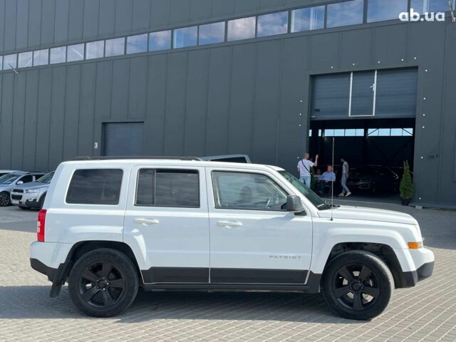 Джип Патриот 2014 в Львове на Automoto.ua Белый Джип Патриот, объемом двигателя 2 л и пробегом 108 тыс. км за 10490 $, фото 8 на Automoto.ua