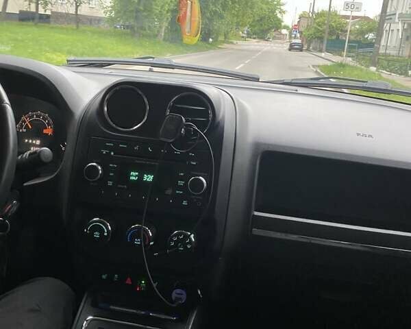 Джип Патриот 2014 в Чернигове на Automoto.ua Белый Джип Патриот, объемом двигателя 2.36 л и пробегом 95 тыс. км за 9800 $, фото 10 на Automoto.ua