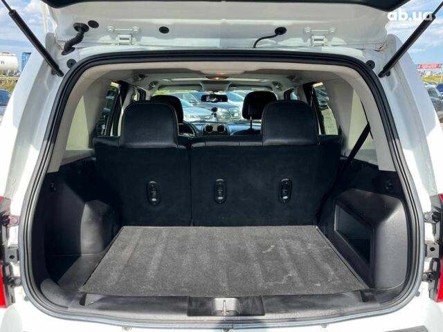 Джип Патриот 2014 в Львове на Automoto.ua Белый Джип Патриот, объемом двигателя 2 л и пробегом 108 тыс. км за 10490 $, фото 26 на Automoto.ua