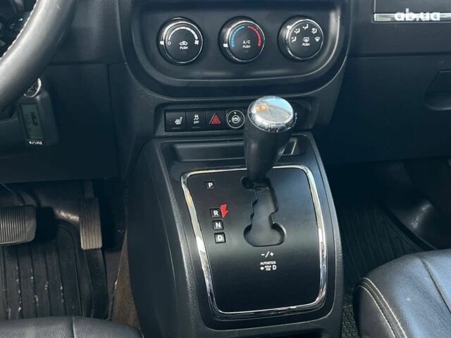 Джип Патриот 2014 в Львове на Automoto.ua Белый Джип Патриот, объемом двигателя 2 л и пробегом 108 тыс. км за 10490 $, фото 27 на Automoto.ua