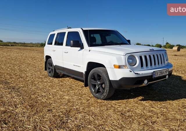 Белый Джип Патриот, объемом двигателя 2.4 л и пробегом 112 тыс. км за 11500 $, фото 11 на Automoto.ua