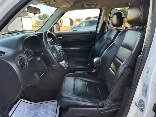 Белый Джип Патриот, объемом двигателя 2.4 л и пробегом 75 тыс. км за 7000 $, фото 8 на Automoto.ua