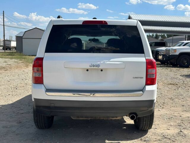 Белый Джип Патриот, объемом двигателя 2.4 л и пробегом 75 тыс. км за 7000 $, фото 5 на Automoto.ua