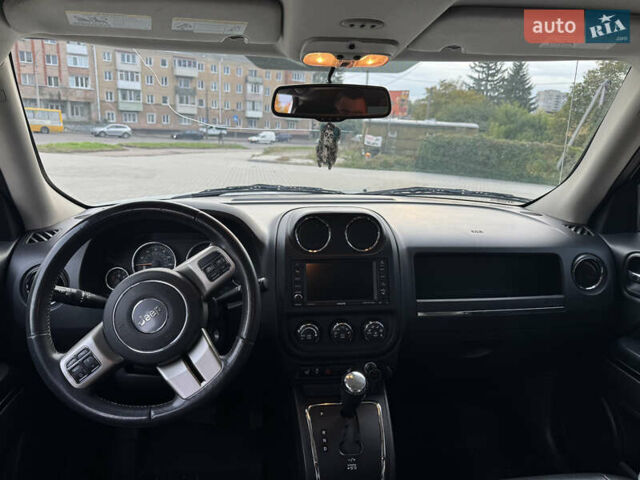 Белый Джип Патриот, объемом двигателя 2.36 л и пробегом 126 тыс. км за 12999 $, фото 7 на Automoto.ua