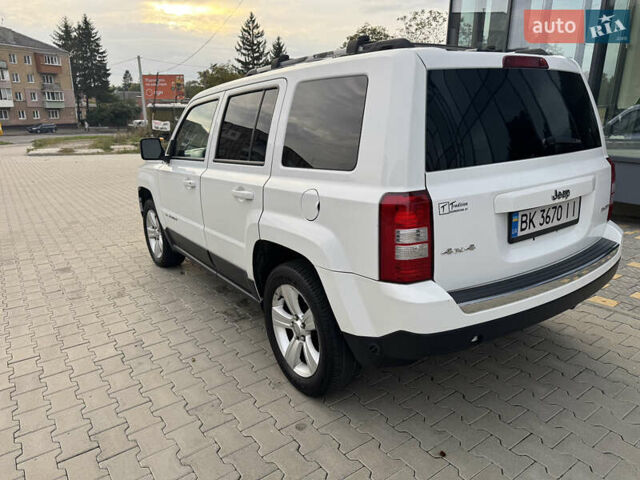 Белый Джип Патриот, объемом двигателя 2.36 л и пробегом 126 тыс. км за 12999 $, фото 6 на Automoto.ua