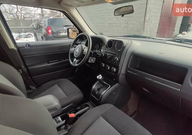 Белый Джип Патриот, объемом двигателя 2.4 л и пробегом 96 тыс. км за 10500 $, фото 10 на Automoto.ua