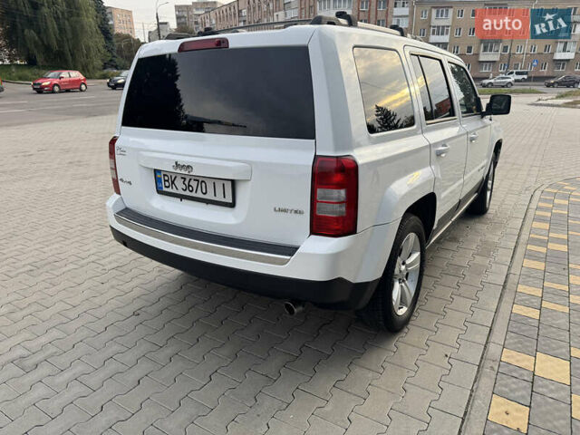 Белый Джип Патриот, объемом двигателя 2.36 л и пробегом 126 тыс. км за 12999 $, фото 4 на Automoto.ua