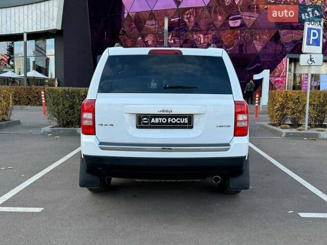 Белый Джип Патриот, объемом двигателя 2.36 л и пробегом 116 тыс. км за 11990 $, фото 5 на Automoto.ua