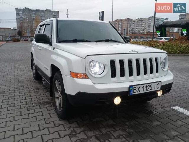Білий Джип Patriot, об'ємом двигуна 2.36 л та пробігом 80 тис. км за 12700 $, фото 1 на Automoto.ua