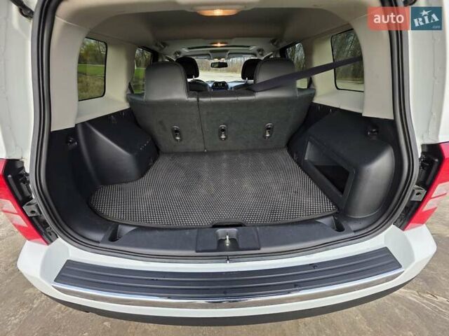 Белый Джип Патриот, объемом двигателя 2.36 л и пробегом 104 тыс. км за 11500 $, фото 18 на Automoto.ua