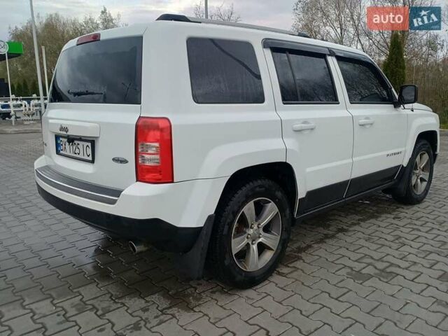 Білий Джип Patriot, об'ємом двигуна 2.36 л та пробігом 80 тис. км за 12700 $, фото 10 на Automoto.ua
