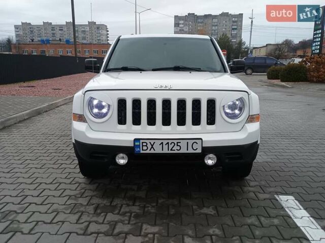 Білий Джип Patriot, об'ємом двигуна 2.36 л та пробігом 80 тис. км за 12700 $, фото 4 на Automoto.ua