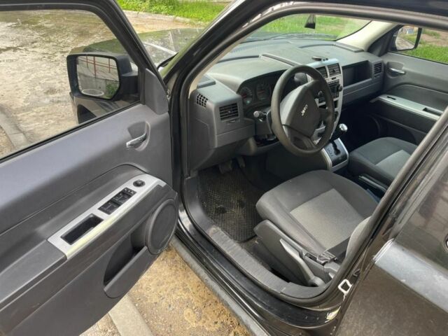 Черный Джип Патриот, объемом двигателя 2.4 л и пробегом 250 тыс. км за 5900 $, фото 6 на Automoto.ua