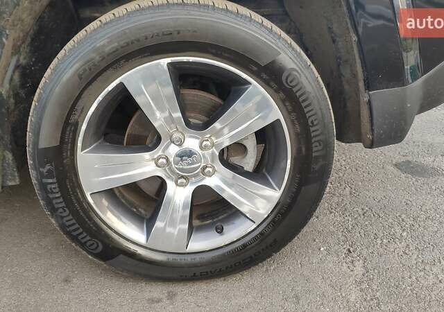 Черный Джип Патриот, объемом двигателя 2 л и пробегом 109 тыс. км за 12300 $, фото 100 на Automoto.ua