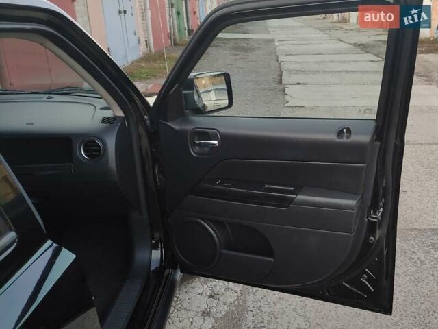 Черный Джип Патриот, объемом двигателя 2 л и пробегом 109 тыс. км за 12300 $, фото 31 на Automoto.ua