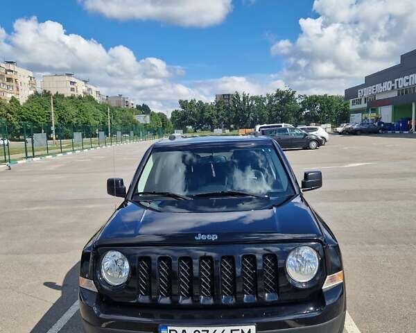 Черный Джип Патриот, объемом двигателя 2 л и пробегом 109 тыс. км за 12300 $, фото 1 на Automoto.ua