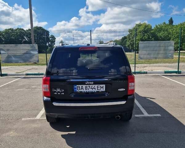 Черный Джип Патриот, объемом двигателя 2 л и пробегом 109 тыс. км за 12300 $, фото 2 на Automoto.ua