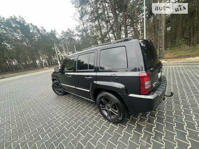 Черный Джип Патриот, объемом двигателя 2 л и пробегом 269 тыс. км за 8300 $, фото 8 на Automoto.ua